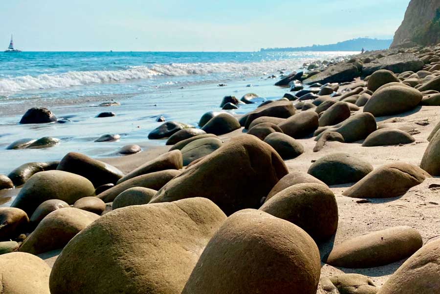 Rocks along the shoreline of Santa Barbara Beach
