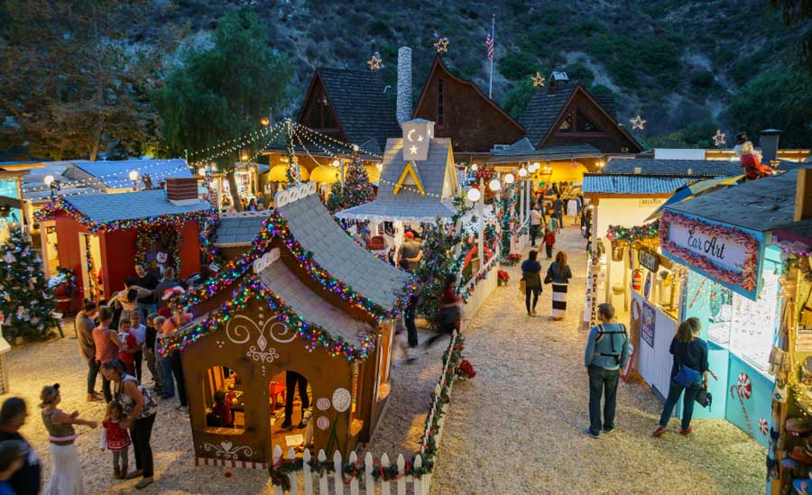 People at the Sawdust Art Festival during winter