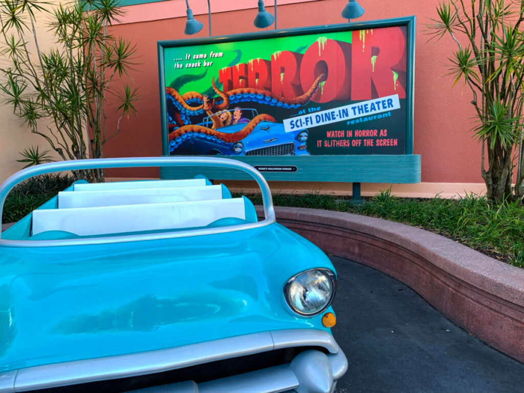 Blue 50s-style car at Sci-Fi Dine-In Theater Restaurant
