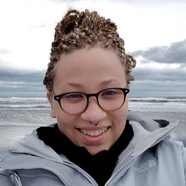 Seychelle Thomas, Travel Lemming author