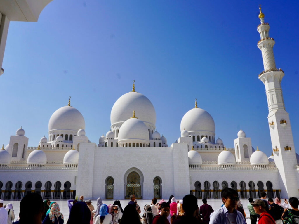 View of people visiting the Sheikh Zayed Grand Mosque