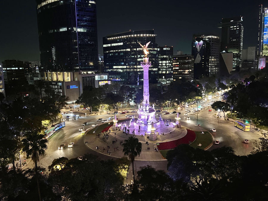 View of the busy streets in Sheraton Isabel