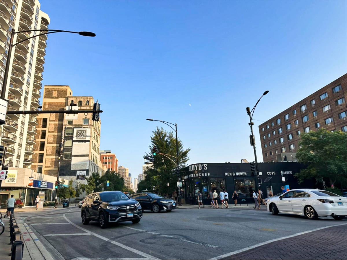 View of the buildings around Lakeview
