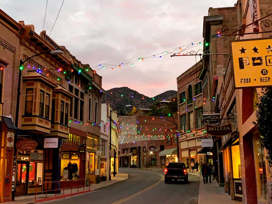 Shops and speakeasies in Bisbee before night time