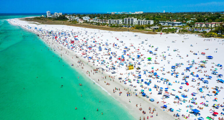 Aerial view of the Siesta Key Beach and the tourists having fun on it