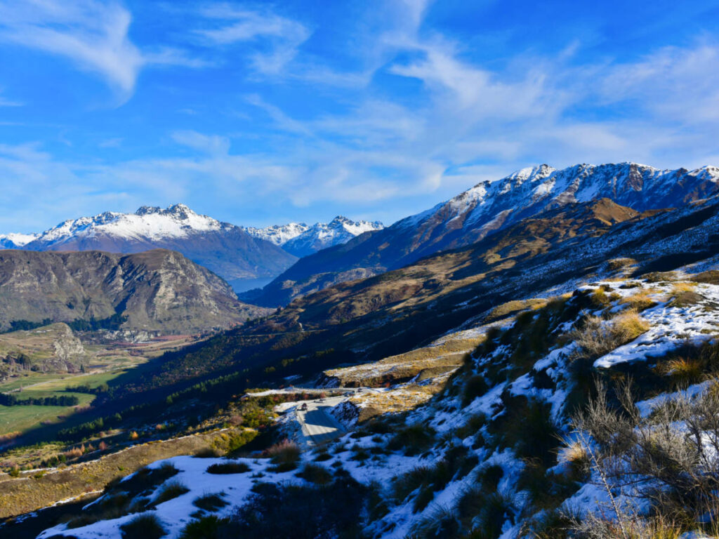 Picturesque view of the mountain ranges from Skipper Road Lookout