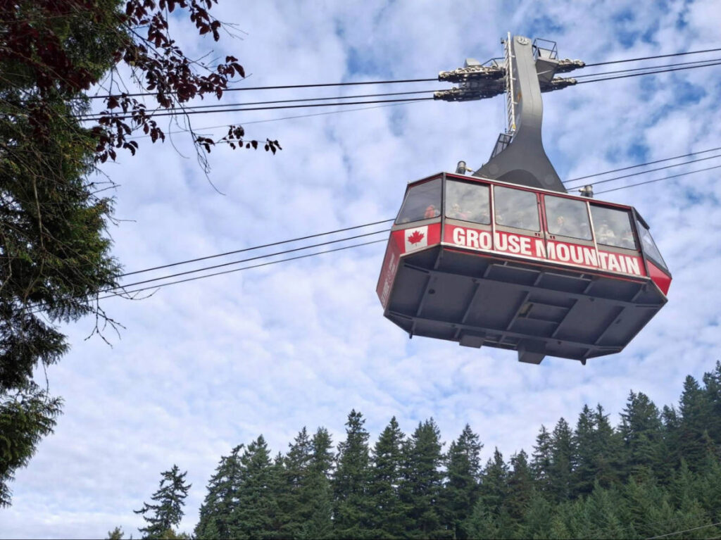 Perspective view of the people on the skyride at the Grouse Mountain