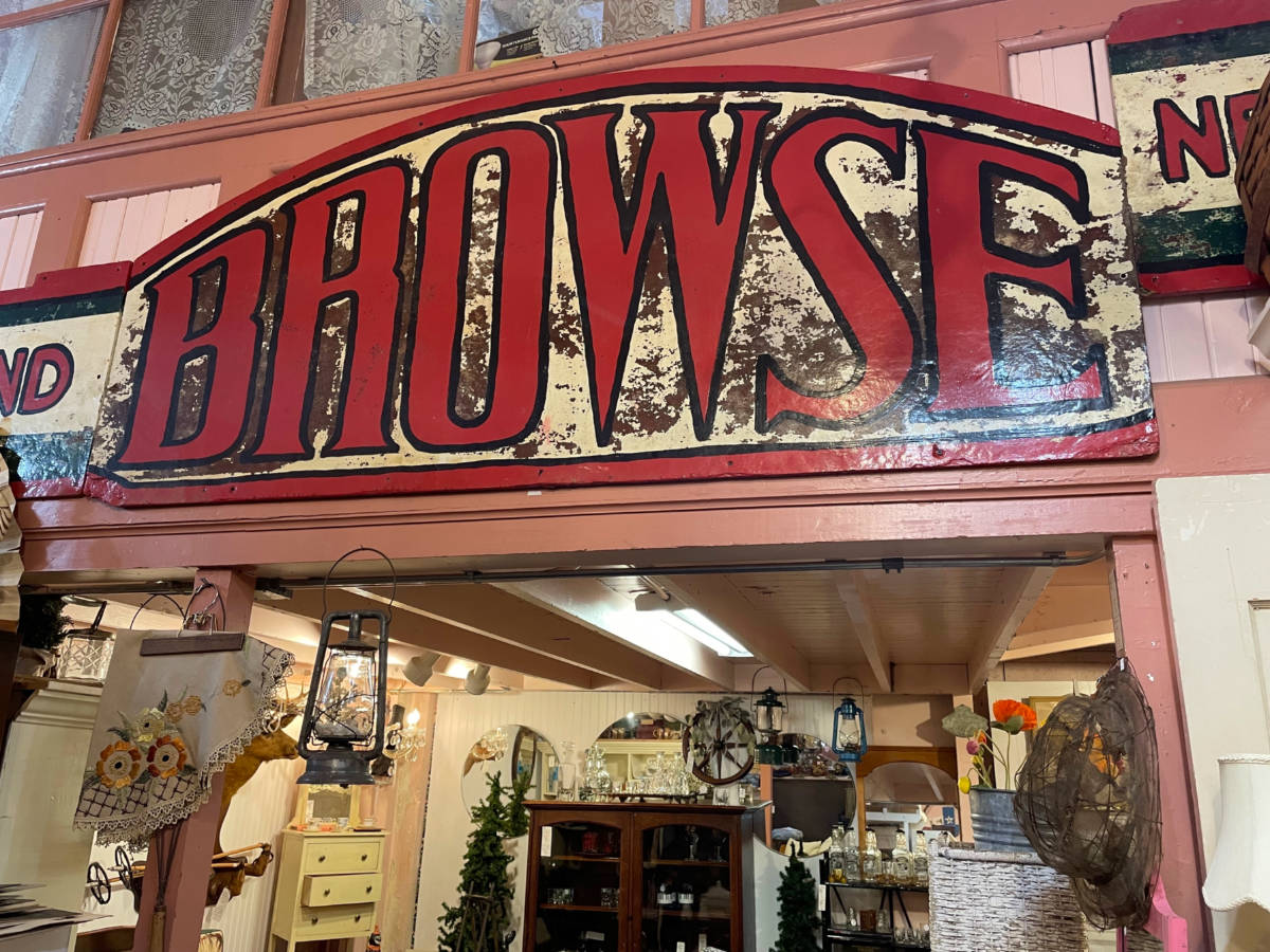 Huge old sign that says browse at one of Snohomish’s antique stores