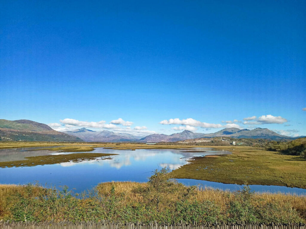 Panoramic view of the lake and Snowdonia in Eryri National Park