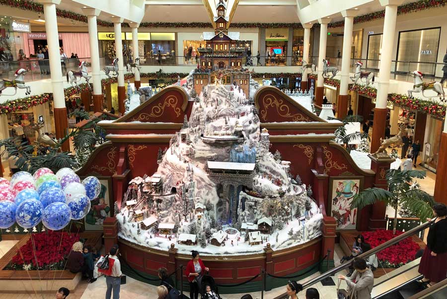 View inside the South Coast Plaza