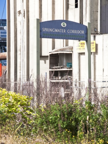 View of the signage at Springwater Corridor Trail