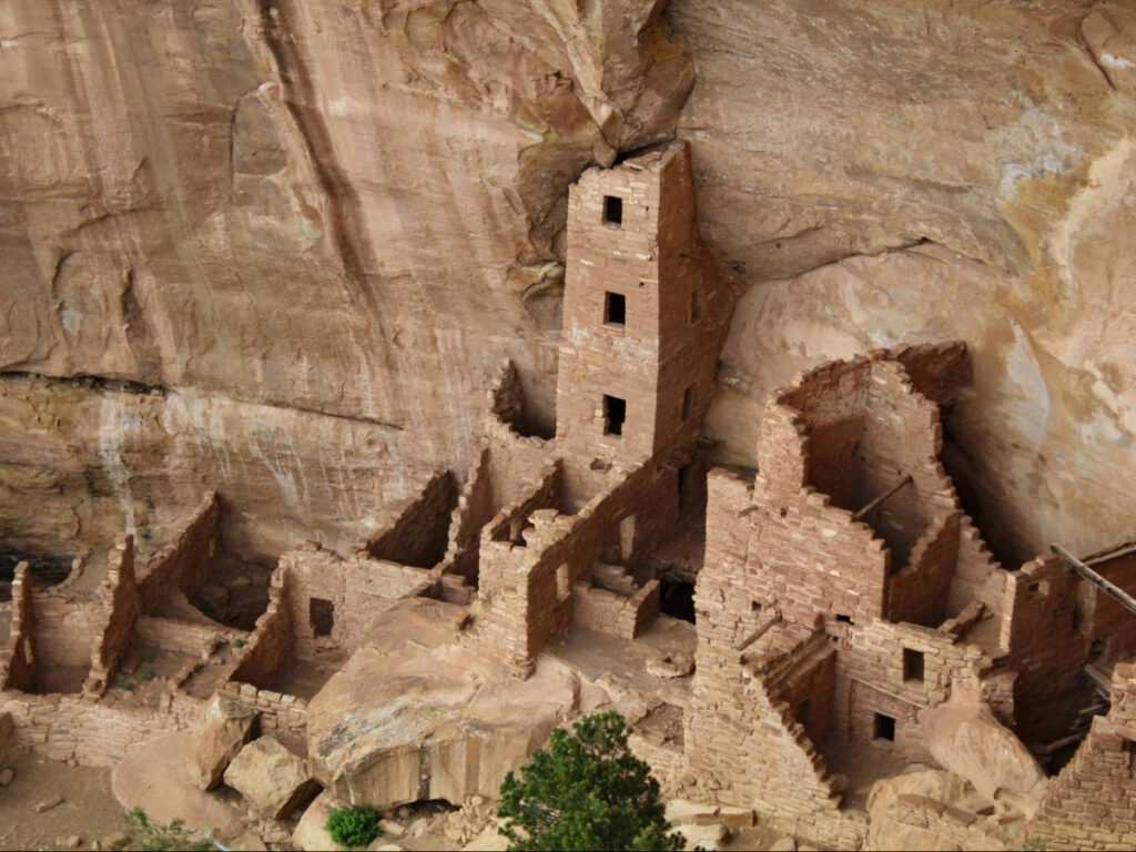 The Square Tower House cliff dwelling in Colorado