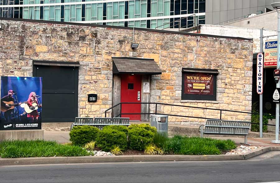 View of the Station Inn from the outside