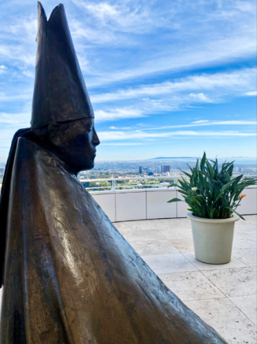 A statue at the viewing deck in The Getty Center
