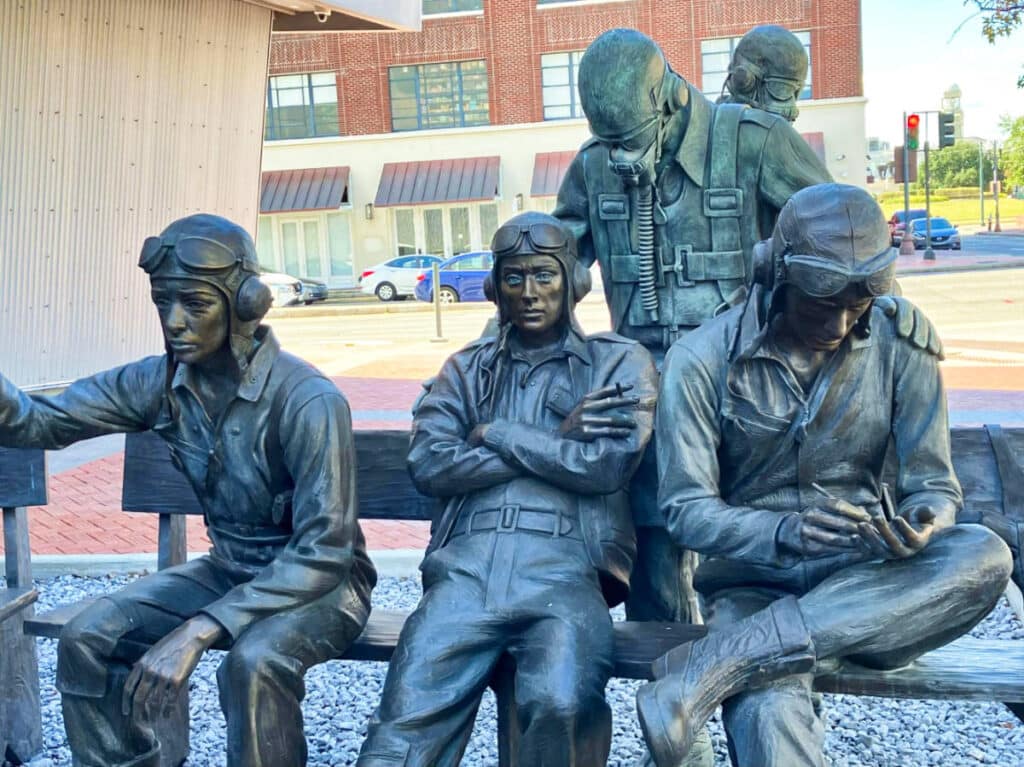 View of the statues sitting outside the National World War II Museum