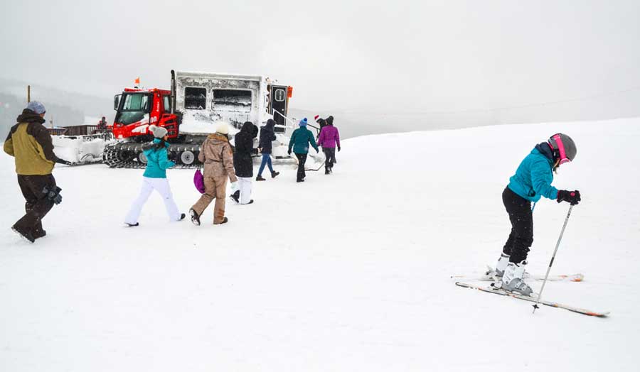 View of people enjoying their ski experience in Silverton