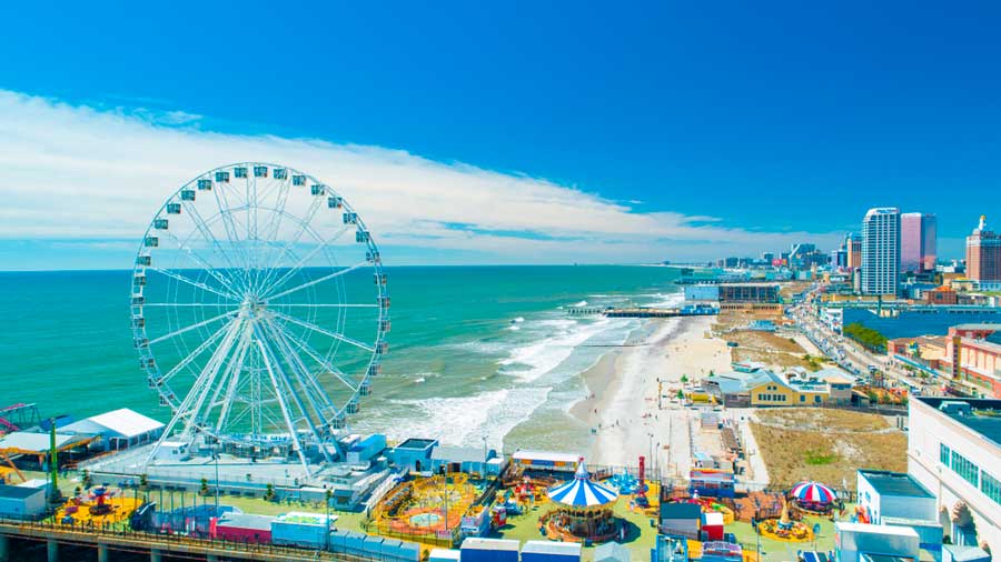 Aerial view of the Steel Pier Amusement Park