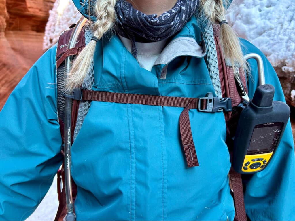 View of the sternum compression strap of the Gregory Maven backpack