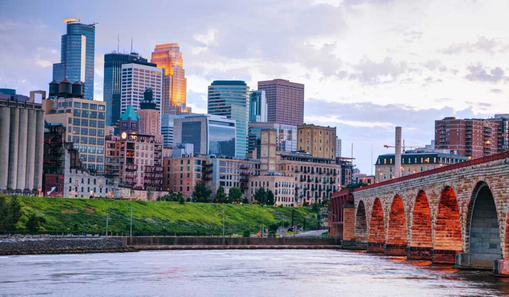 View of the Stone Arch Bridge and skyscrapers in Downtown Minneapolis