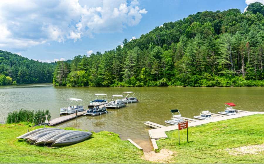 A sunny day at the recreation area near the lake of Strouds Run State Park