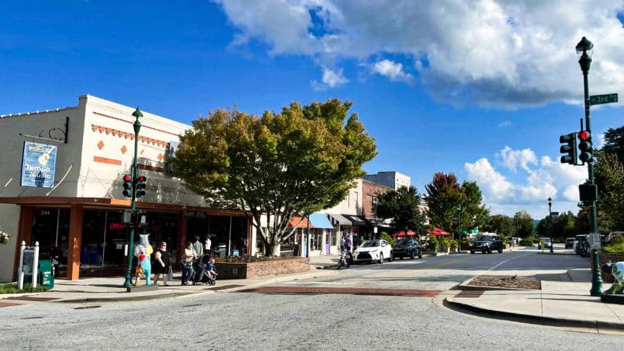 View of the peaceful Downtown Hendersonville on a sunny day