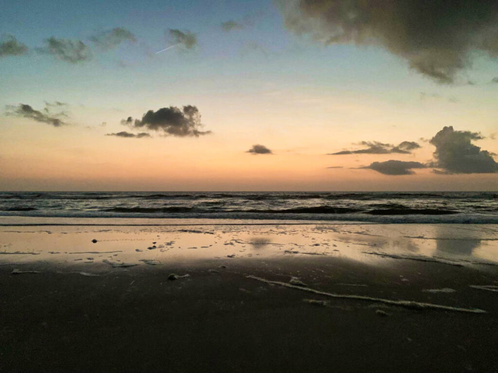 Scenic view of the sunset over the Fernandina Beach