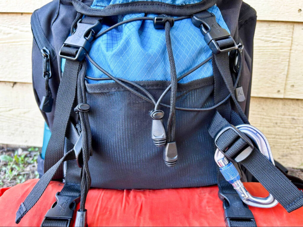 Drawstring feature on the front face of the backpack