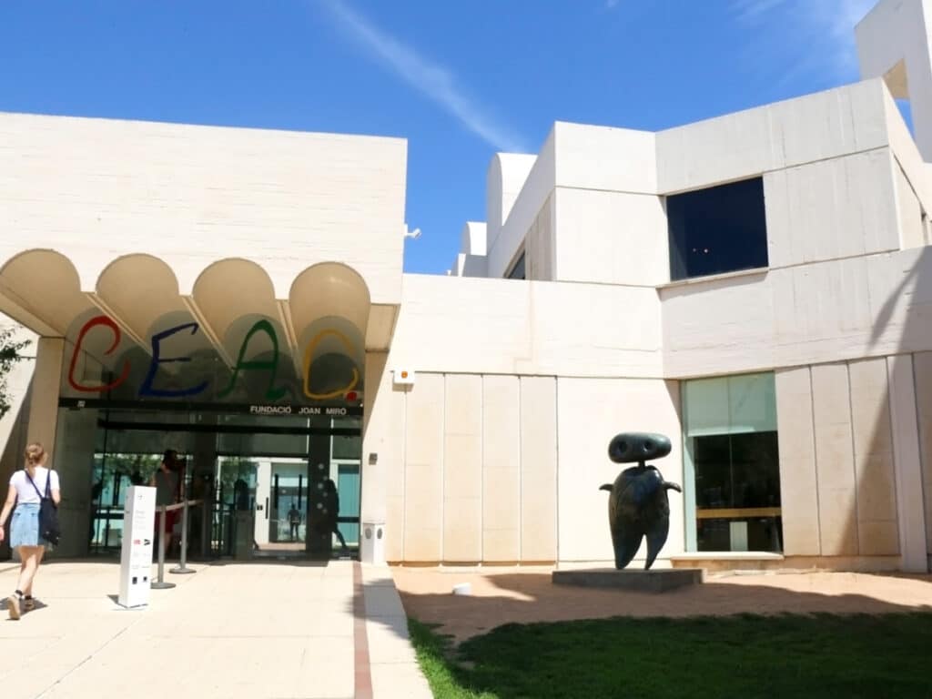 View of the unique sculpture near the entrance of Fundació Joan Miró