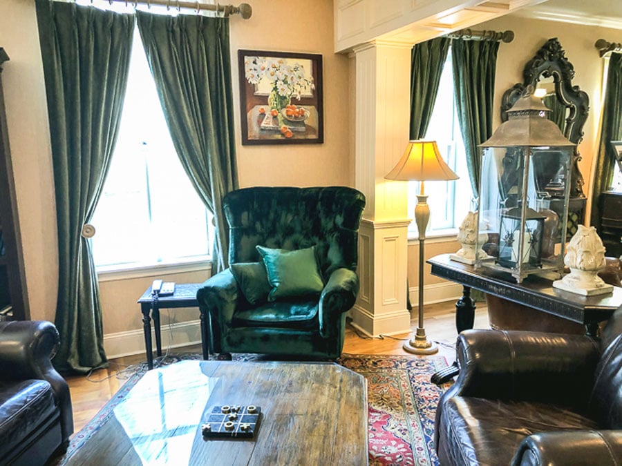 View of the living room in The Great George Hotel