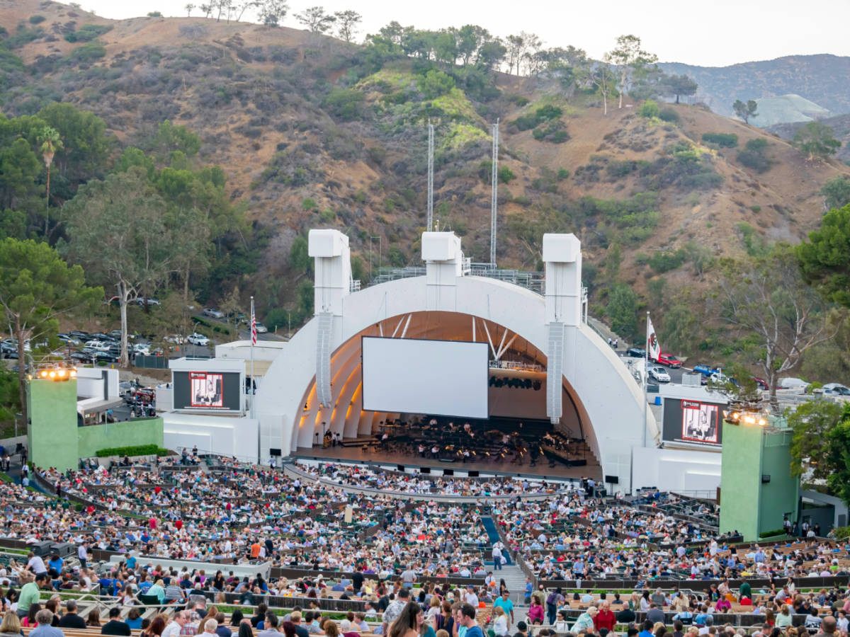 People watching the show at the Hollywood bowl amphitheater