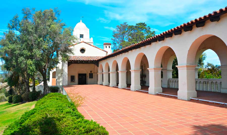 View from the outside in The Junípero Serra Museum