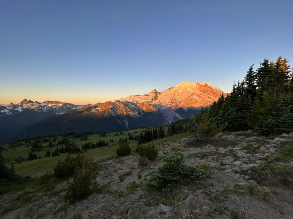Scenic view of Mount Rainier at sunset
