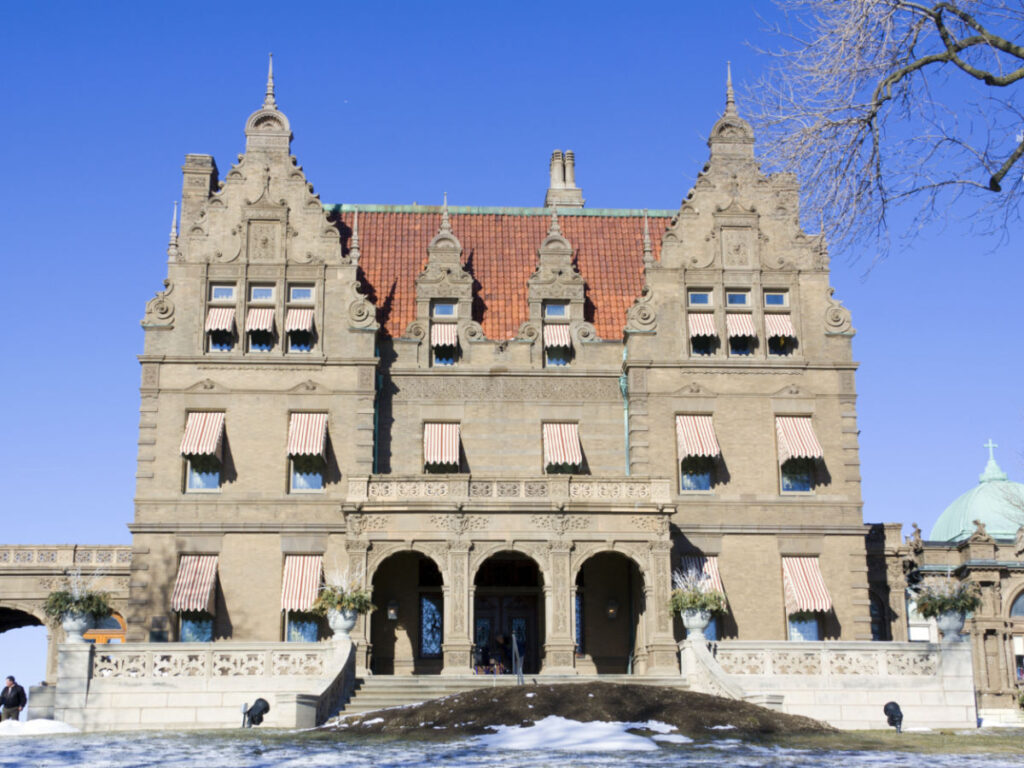 Outside view of the The Pabst Mansion, Kilbourn Town