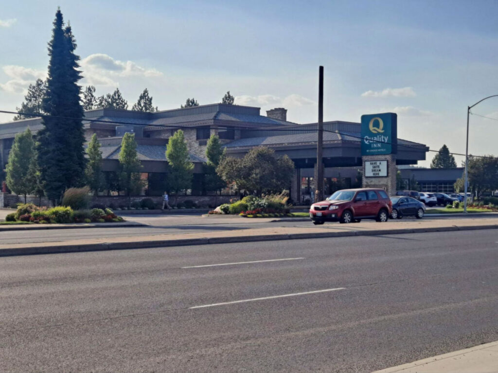 Outside view of The Quality Inn