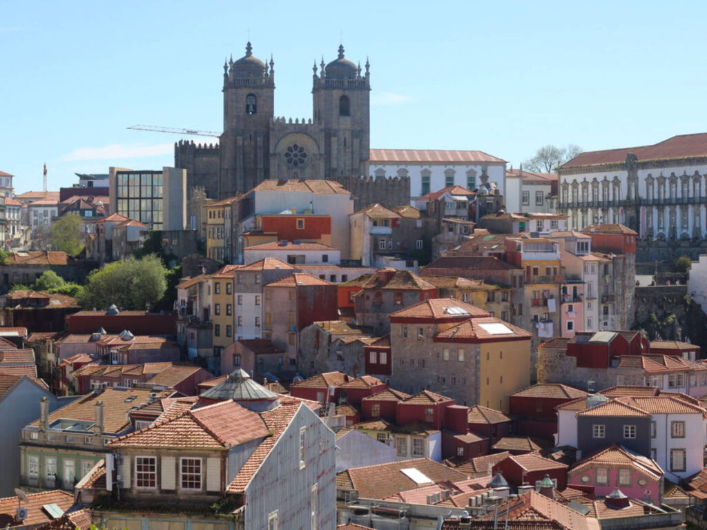 View of the Sé neighborhood and Porto Cathedral