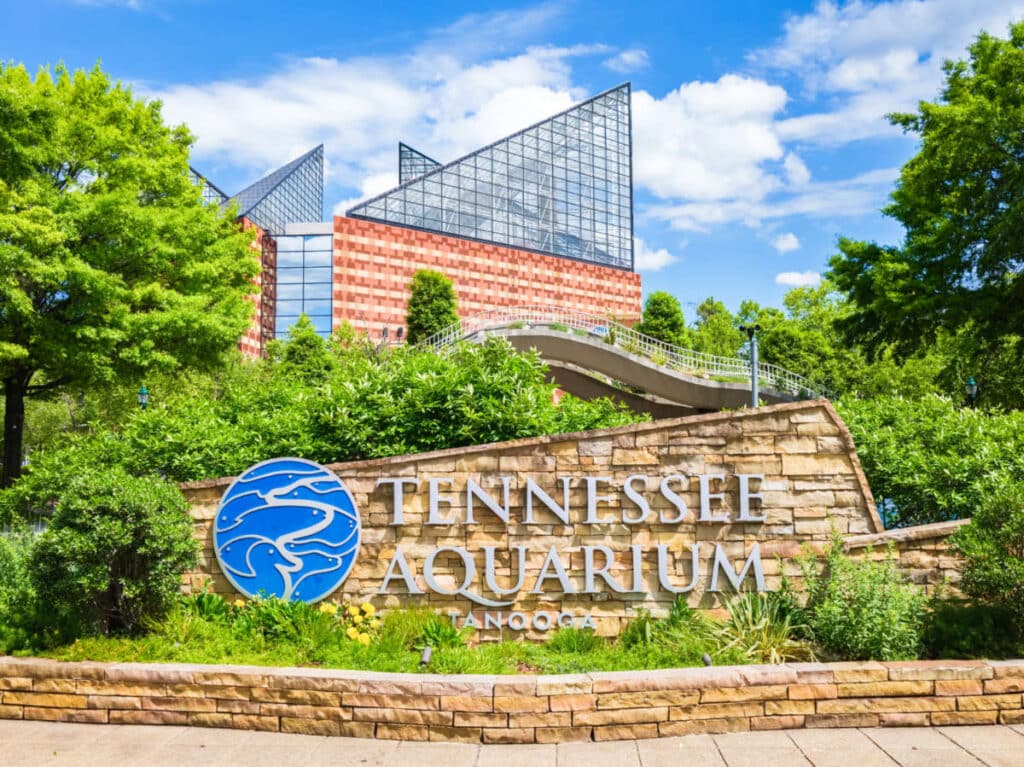Exterior view of The Tennessee Aquarium on the Tennessee River
