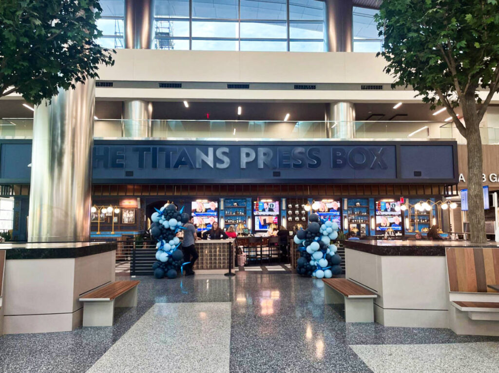 Storefront view of the Titan’s Press Box inside the Nashville International Airport