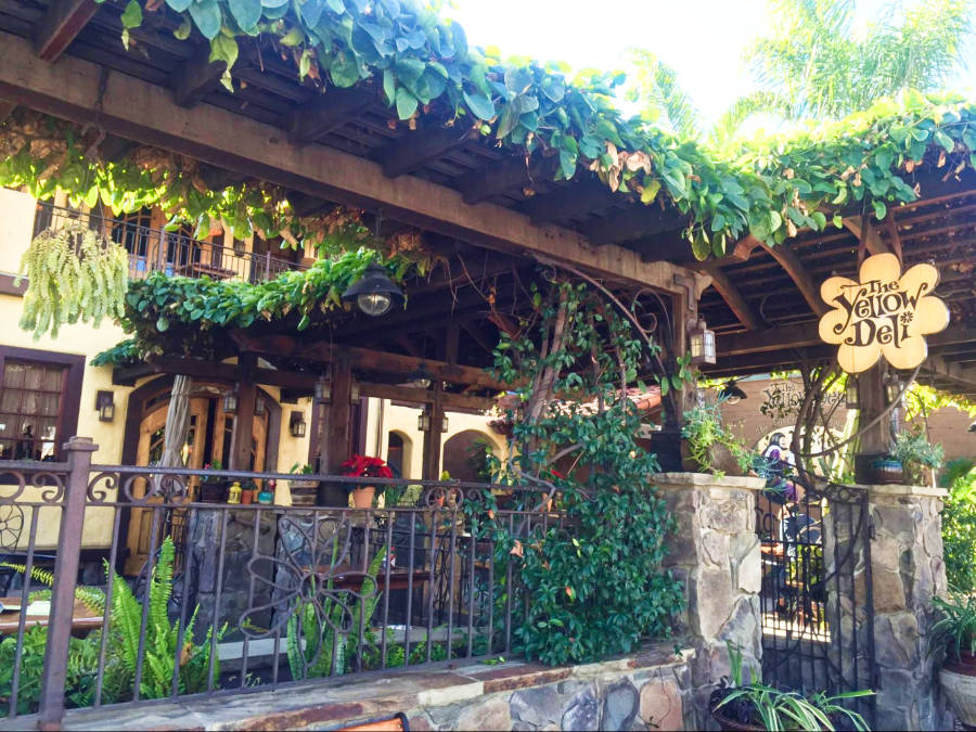 Outside view of the Yellow Deli