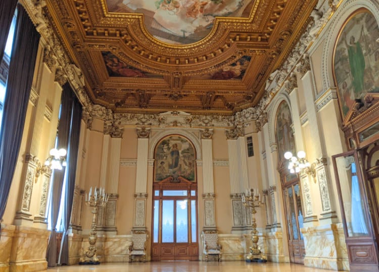 An ornate room at the Museo Nacional De Arte (MUNAL)