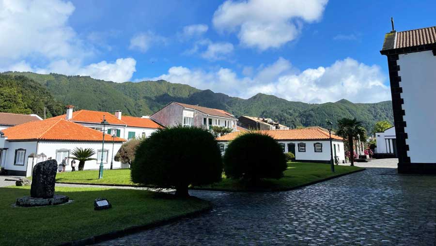 Clear blue sky over the small town of Furnas