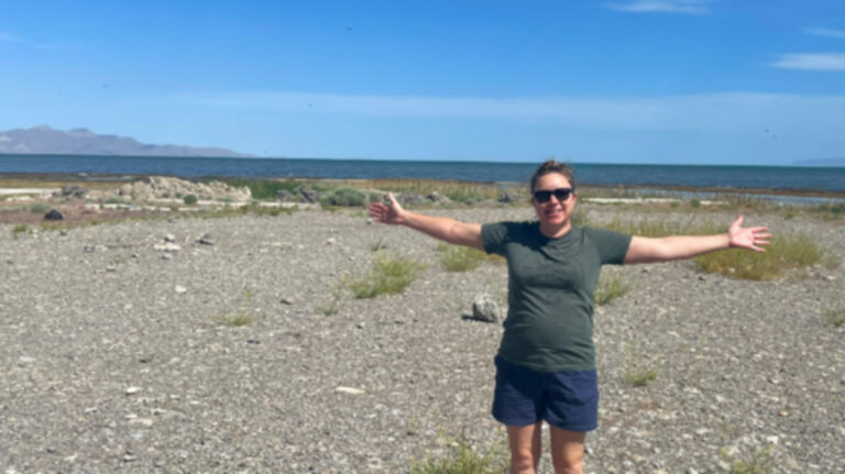 Travel Lemming Author Laura posing for a photo in Salt Lake City
