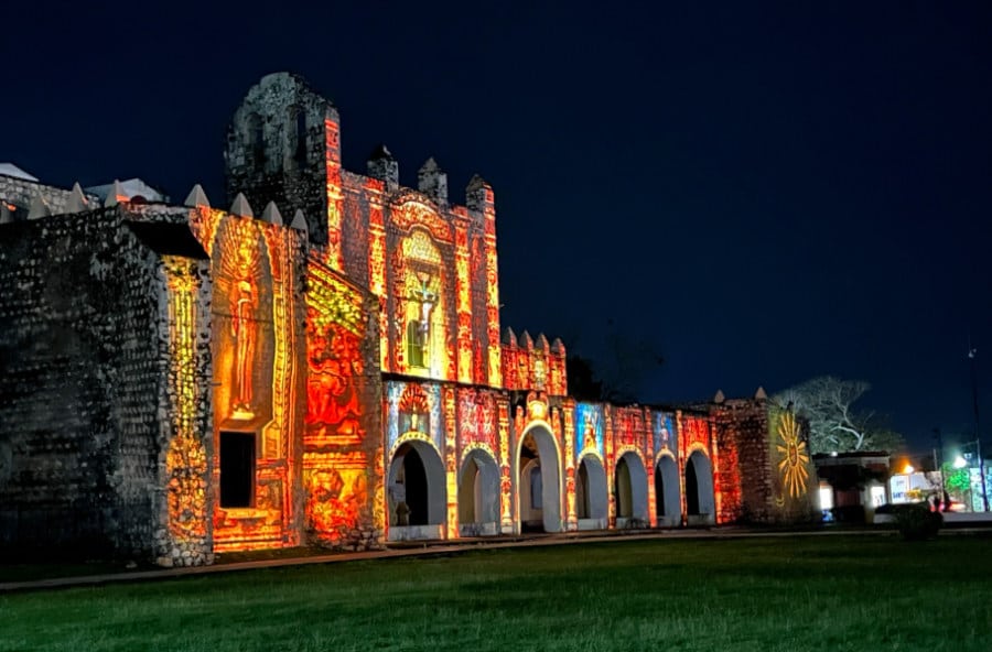 Video mapping night show at the convent 