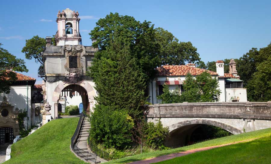 The Vanderbilt Museum and Planetarium from the outside