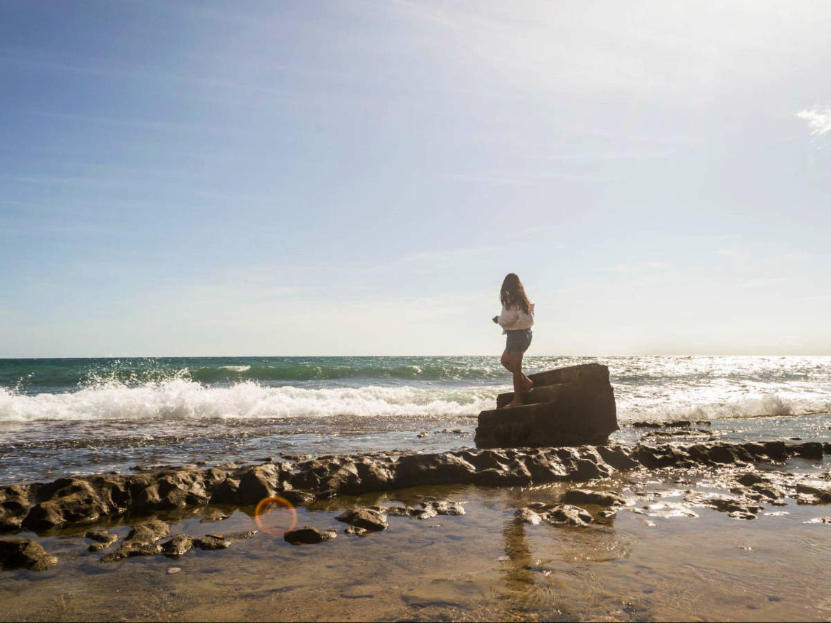 The author Vanessa Ramos at the Playa Escalera