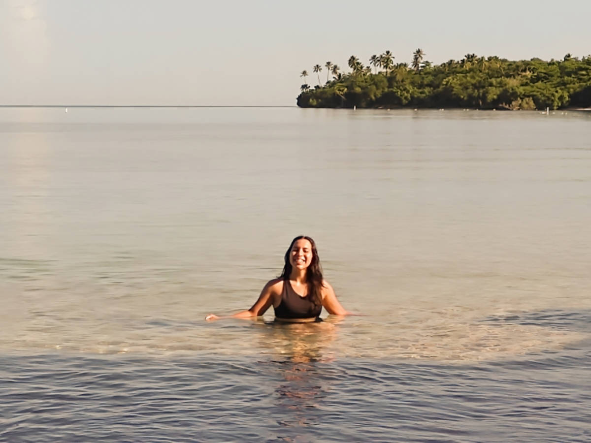 The author Vanessa Ramos enjoying her day at Playa Buyé