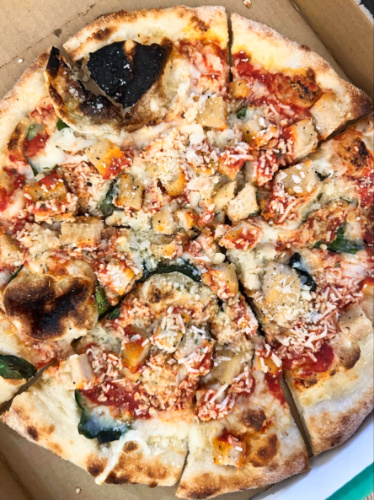 Closeup view of the vegan pizza at Piante Pizzeria