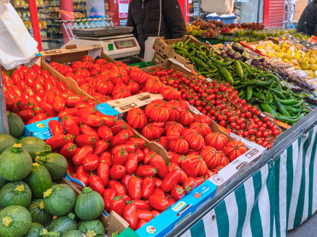 Vegetables on display at the Marché d’Aligre