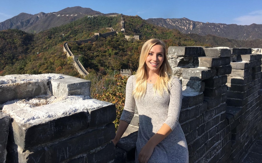 Victoria Folz, Travel Lemming author