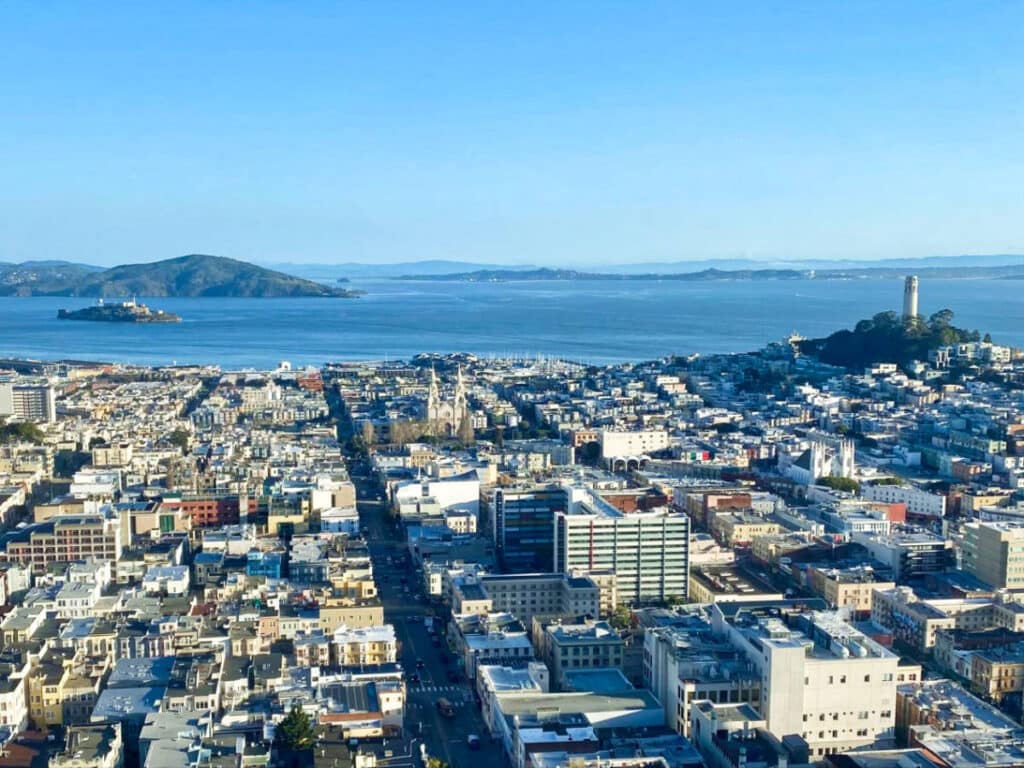 Overlooking view of the Alcatraz Island, Coit Tower, and North Beach from the Nob Hill hotel
