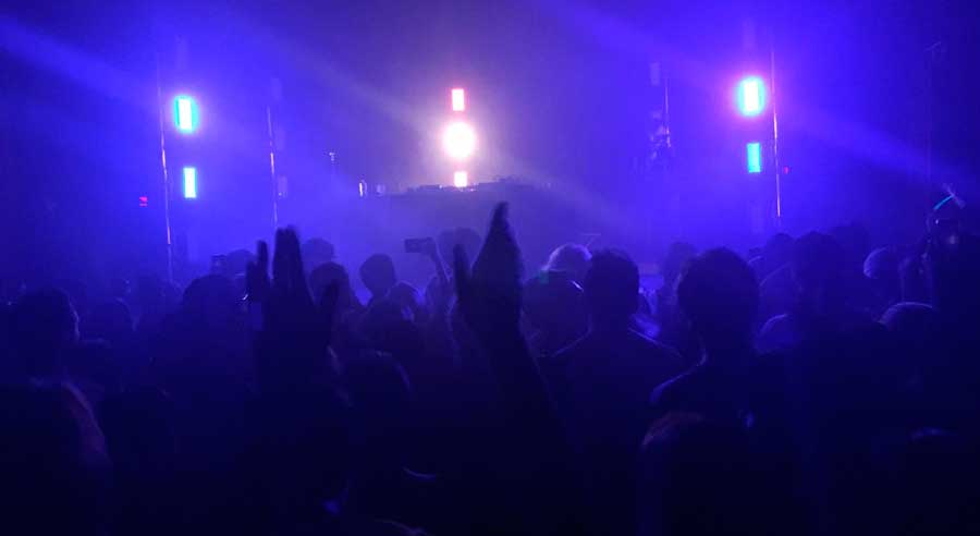 People enjoying their night in Warehouse on Watts
